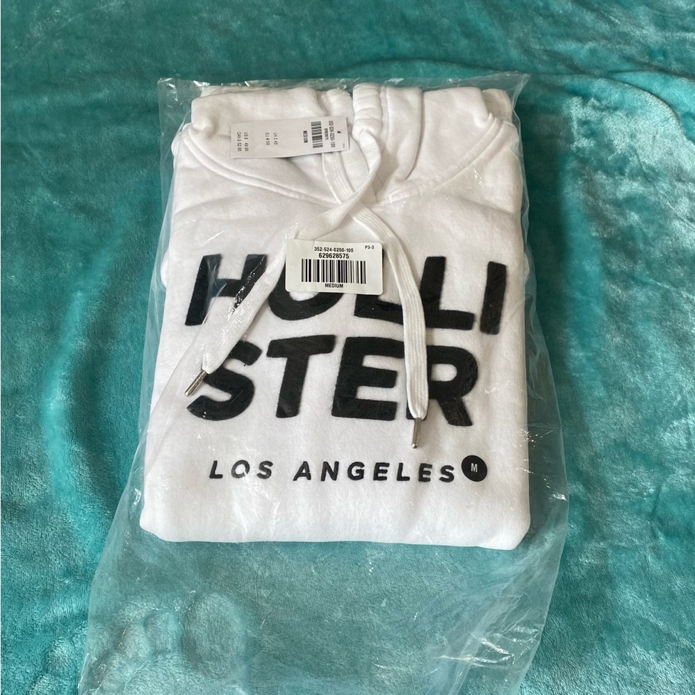 Hollister Women’s White Hoodie